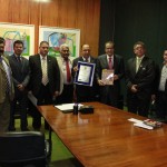 Deputado professor Sétimo, Dr. Arnaldo Acbas de Lima e os Prefeitos do Rio Grande do Norte entregam Comenda